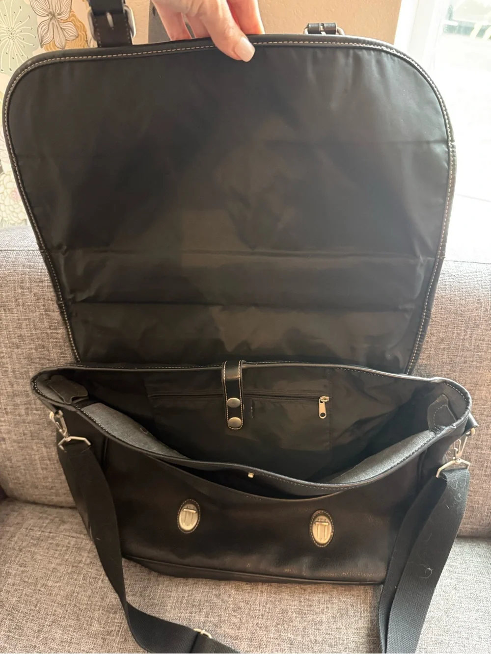 Vintage Gap Faux Leather Black Messenger Bag Briefcase
